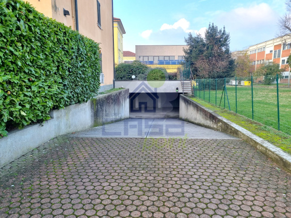 BOX SINGOLO in ZONA CENTRALE