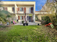 VILLA A SCHIERA A POCHI MINUTI DA LODI