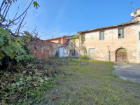CASA AUTONOMA CON GIARDINO