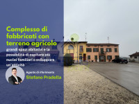COMPLESSO DI FABBRICATI CON TERRENO AGRICOLO