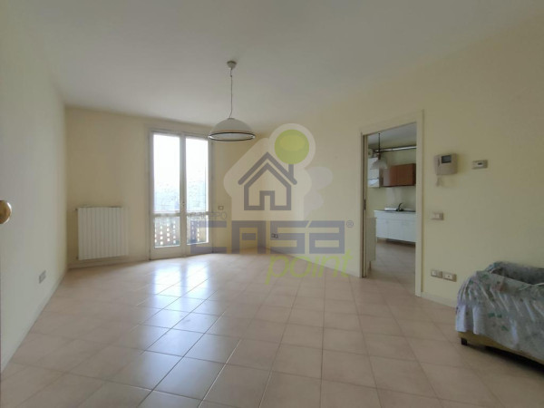 APPARTAMENTO A PIANO TERRA CON GARAGE DOPPIO