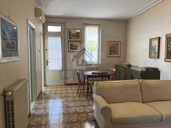 TRILOCALE ARREDATO TRANSITORI