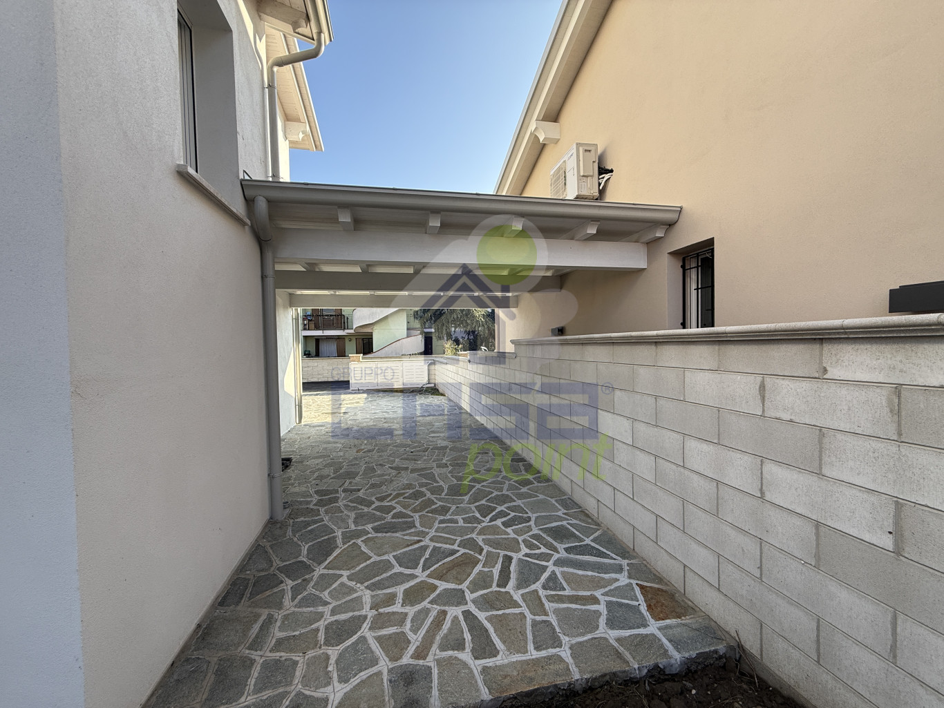 PERGOLATO DI PASSAGGIO