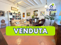 CASA INDIPENDENTE LIBERA SU 3 LATI CON GIARDINO PRIVATO E GRANDE DEPOSITO