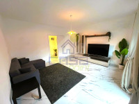 UN ELEGANTE APPARTAMENTO RINNOVATO VICINO AL CENTRO!!!!