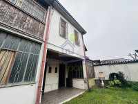 AMPIA CASA SEMI INDIPENDENTE SU DUE LIVELLI CON GIARDINO