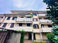 TRILOCALE CON BOX IN CENTRO PAESE