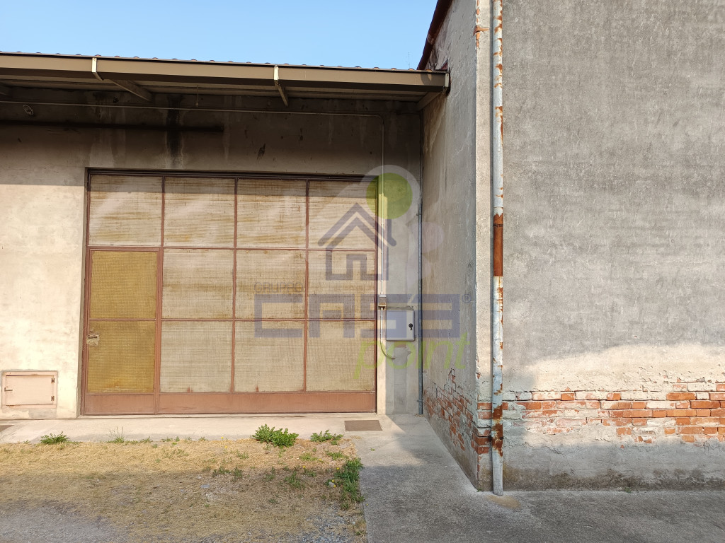 garage.jpg