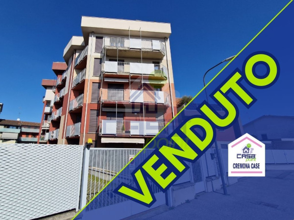 OTTIMO TRILOCALE PANORAMICO, BALCONATE, POSTO AUTO, CANTINA E GARAGE!