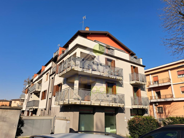 AMPIO QUADRILOCALE DI 170 MQ VICINO A PORTA ROMANA - CLASSE A1 !!!!
