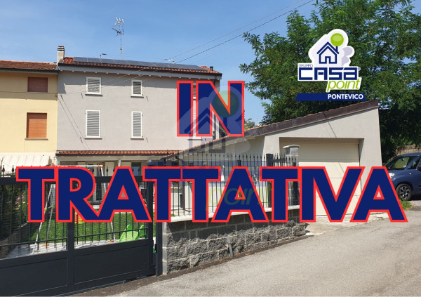 Casa indipendente con tre camere da letto giardino e lavanderia