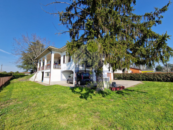 VILLA  INDIPENDENTE A PERSICHELLO!!!