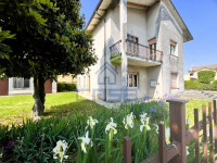 VILLA INDIPENDENTE SUDDIVISA IN 2 APPARTAMENTI