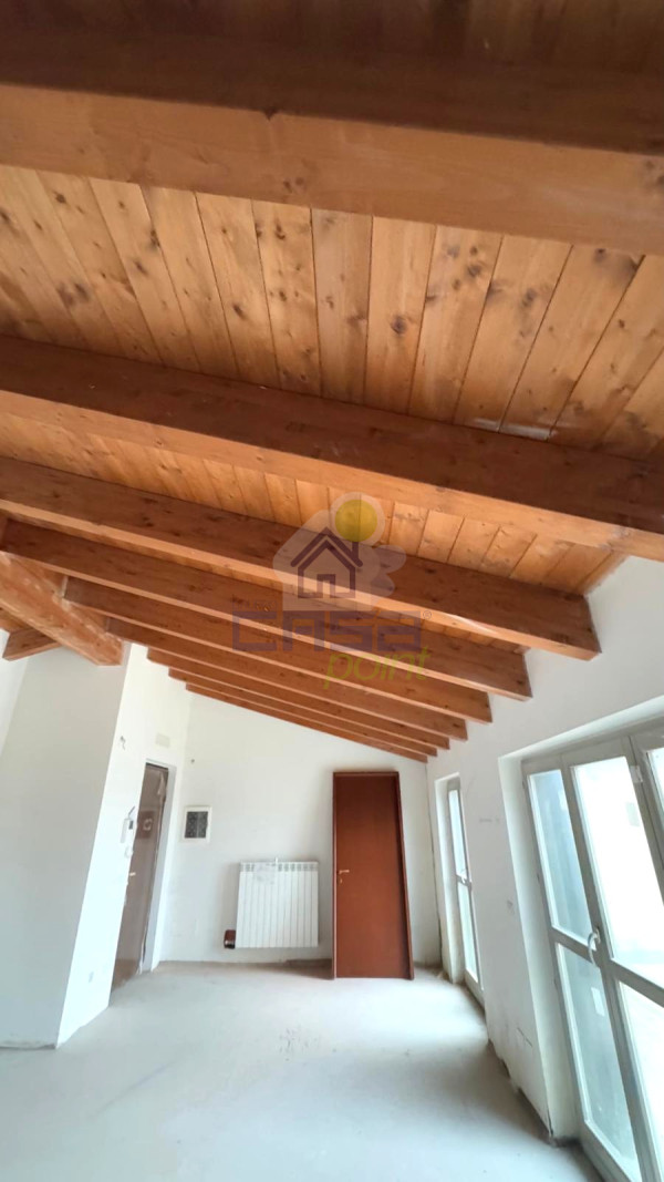 Bilocale Mansardato con Terrazzo!