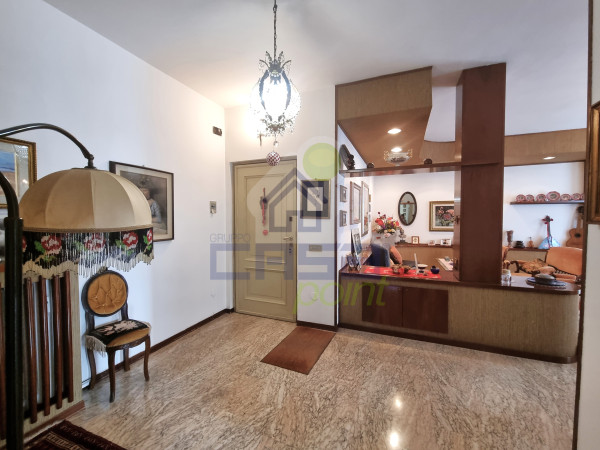 AMPIO APPARTAMENTO con 3 CAMERE