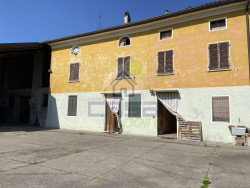 facciata casa padronale