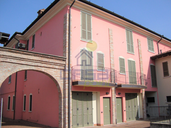 APPARTAMENTO TRILOCALE CON POSTO AUTO