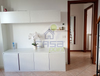 Appartamento Bilocale con balconi ed autorimessa