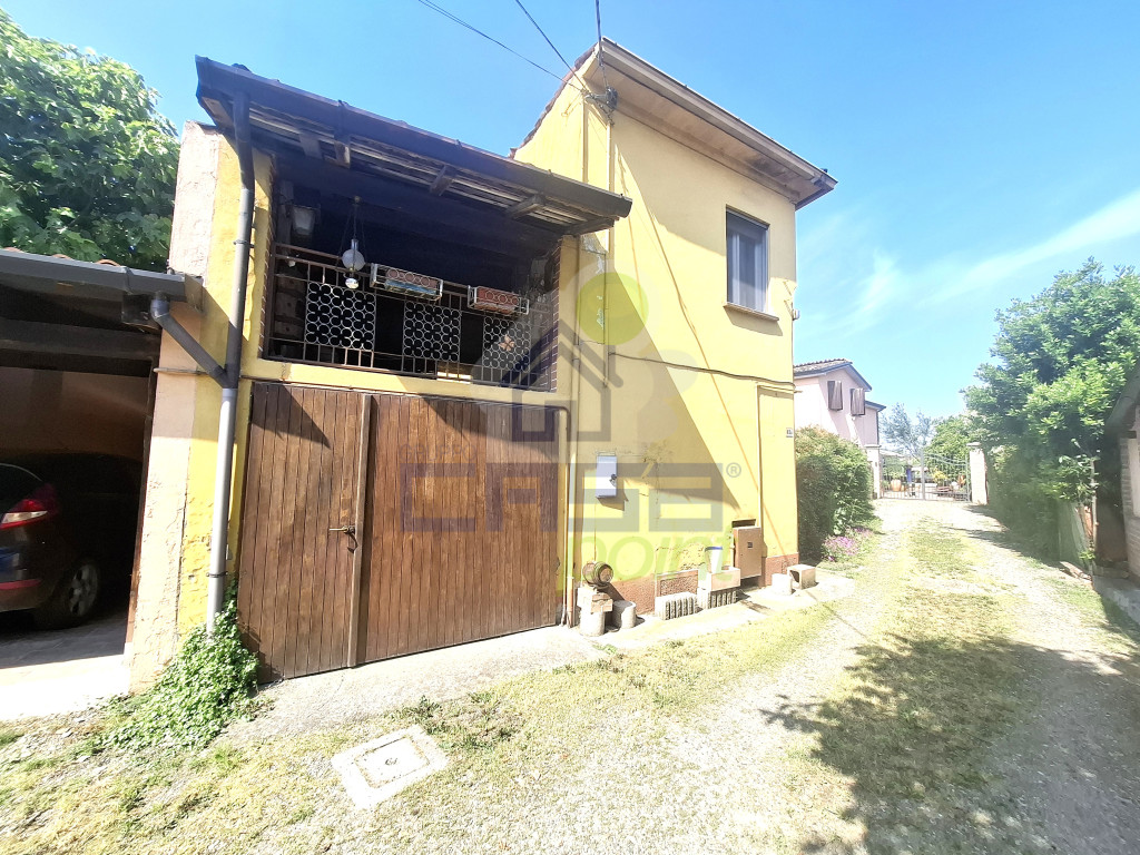 rustico di proprietà con box