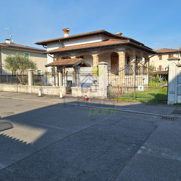 VILLA SINGOLA