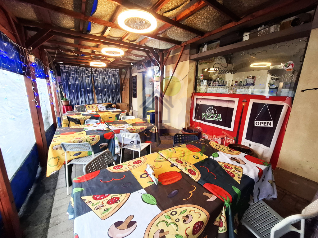 ZONA ESTERNA PIZZERIA