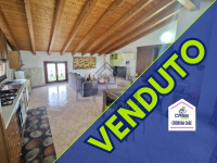 LUMINOSO E CONFORTEVOLE TRILOCALE CON TERRAZZO NELLA PRIMA PERIFERIA DELLA CITTÀ!!!