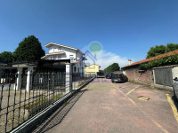 DUE BOX ADIACENTI