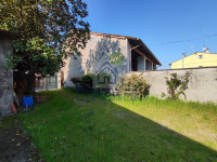 area-pertinenziale-antistante-l'-immobile.jpg