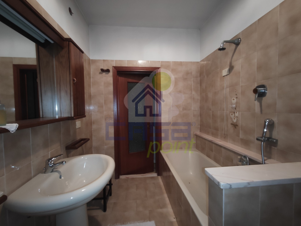bagno-con-vasca.jpg