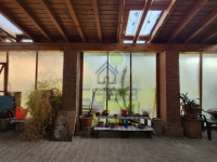 portico2.jpg