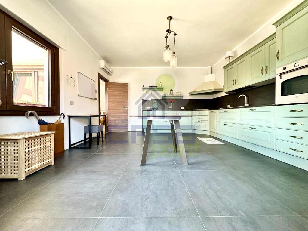 TRILOCALE CUCINA.jpg