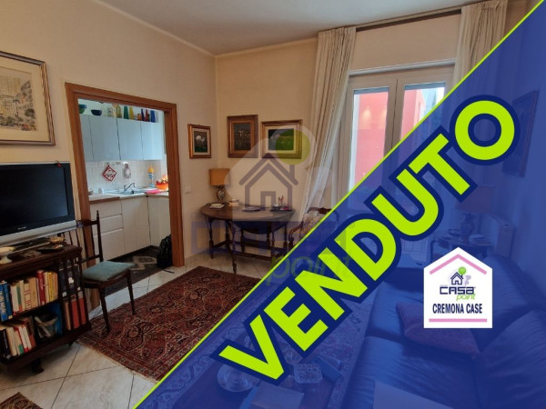 TRILOCALE RISTRUTTURATO CON BALCONE E CANTINA.