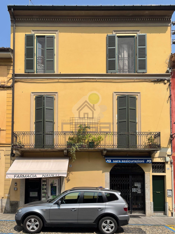 ELEGANTE BILOCALE IN CENTRO A CODOGNO!