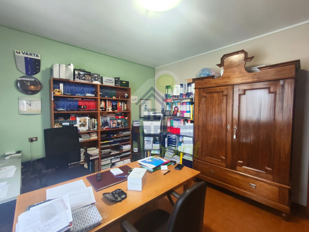 CAMERA2-STUDIO.jpg