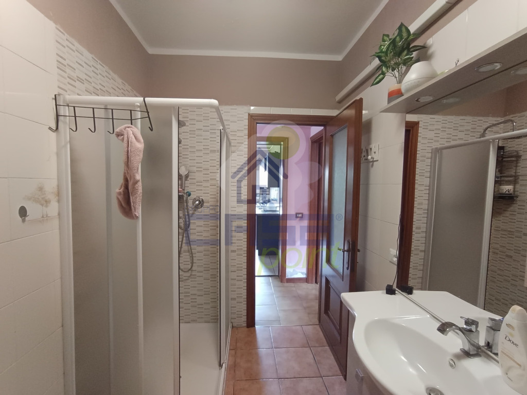 bagno piano terra 1.jpeg