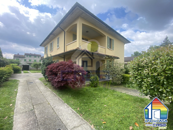 Villa Singola con Giardino su quattro lati