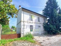 VILLA INDIPENDENTE con AMPIO GIARDINO PRIVATO