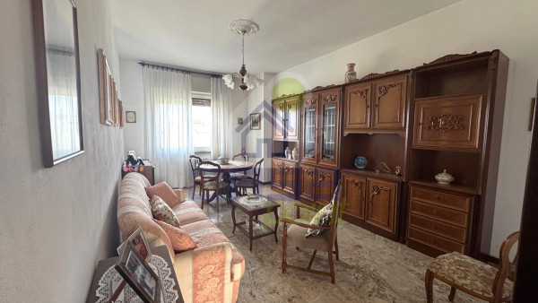 TRILOCALE+BOX+CANTINA !