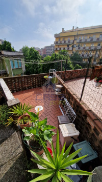 AMPIO BILOCALE CON BALCONE, TERRAZZINO E CANTINA!