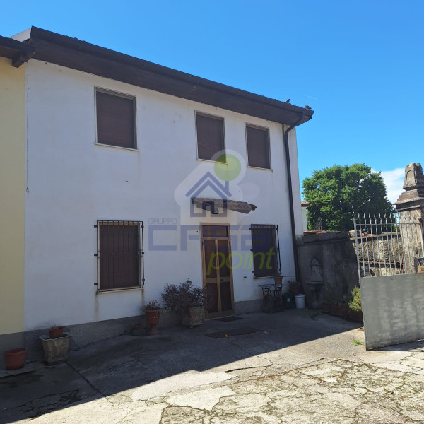 L'indipendenza al costo di un appartamento in condominio!