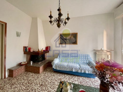 SOGGIORNO CON CAMINO