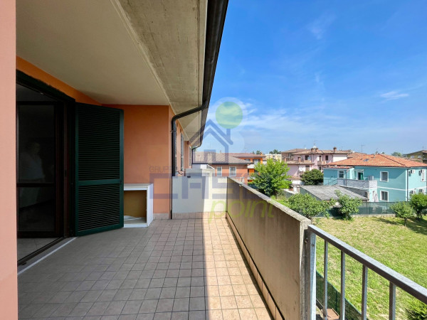 TRILOCALE CON TERRAZZO E DOPPIO BOX