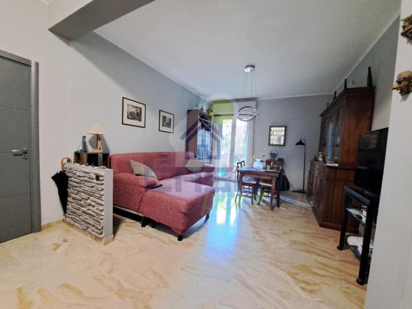 ZONA PO: TRILOCALE RISTRUTTURATO CON BOX