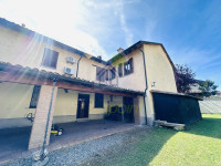 ELEGANTE CASA IN STILE RUSTICO NEL CUORE DEL PAESE