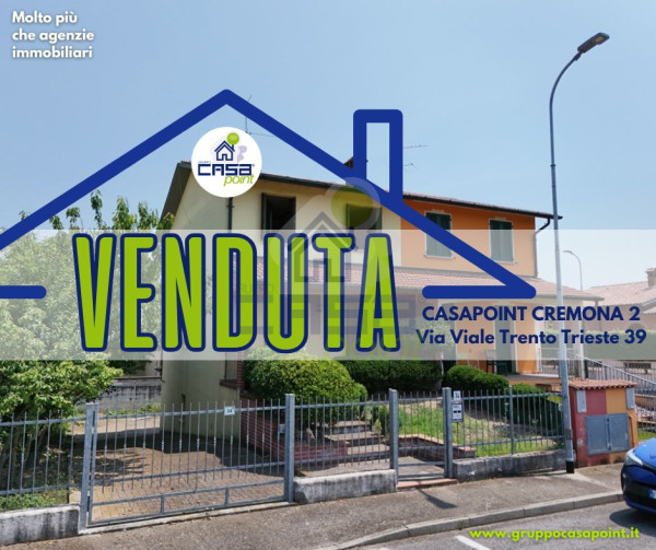 VILLA INDIPENDENTE SU 3 LATI PRONTA DA ABITARE