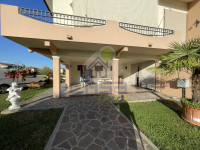 ESTERNO