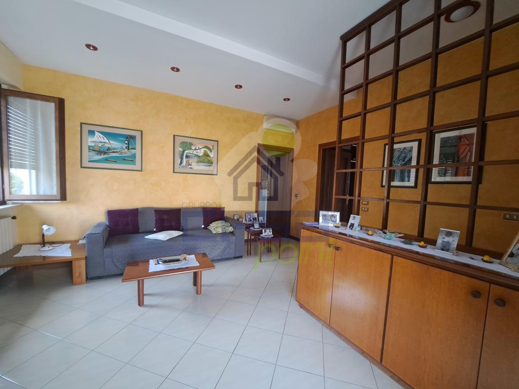 3_sala-(14)-576x768.jpg