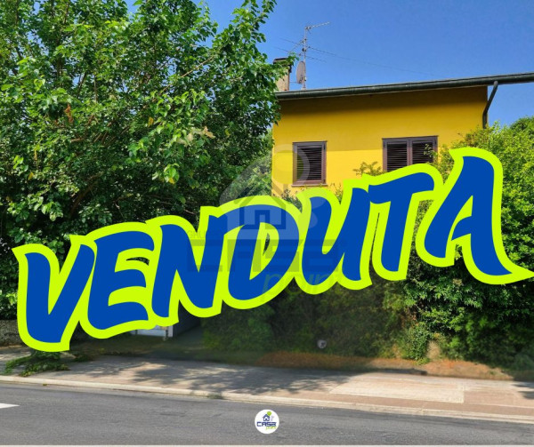 BIVILLA IMMERSA nel VERDE