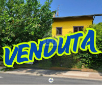 BIVILLA IMMERSA nel VERDE