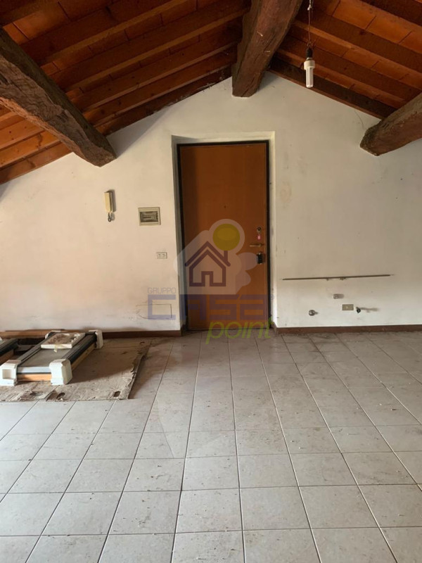 Mansarda da personalizzare a Lodi zona Revellino!